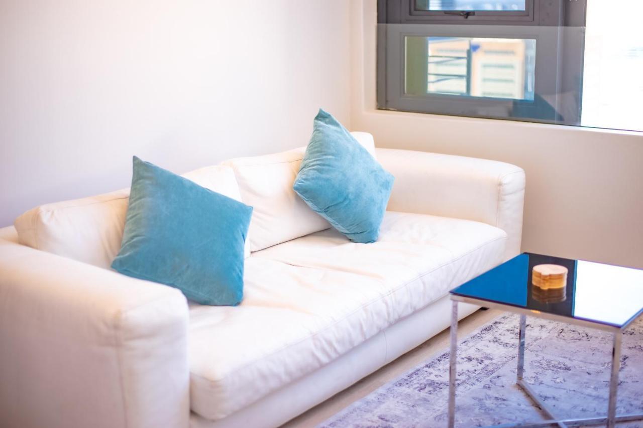 Apartment 16 On Bree Luxury With Mountain Sea Views