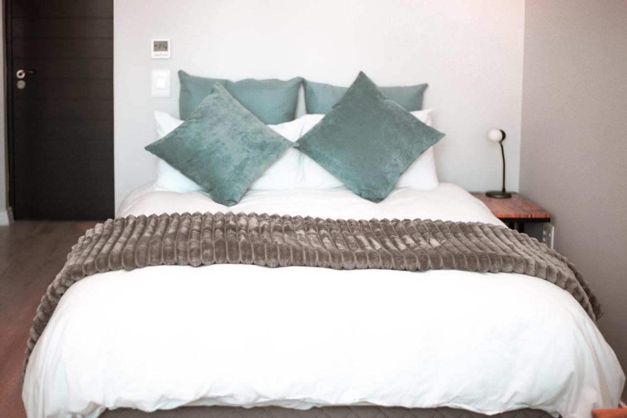 Apartment 16 On Bree Luxury With Mountain Sea Views